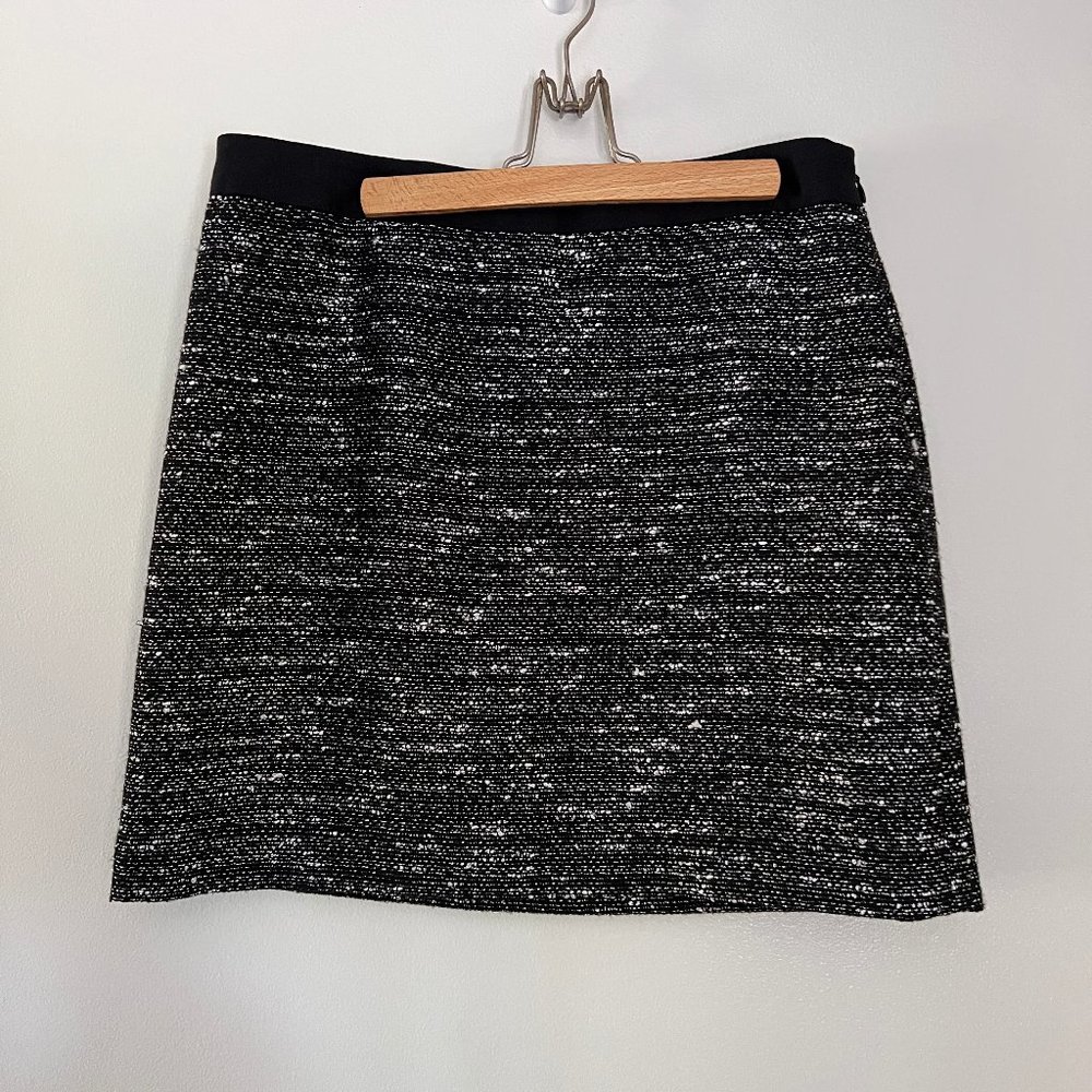 Banana Republic Black & White Mini Skirt Women's Size 6